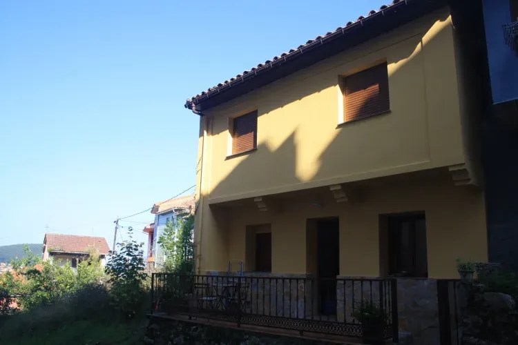 Imagen de FACHADA