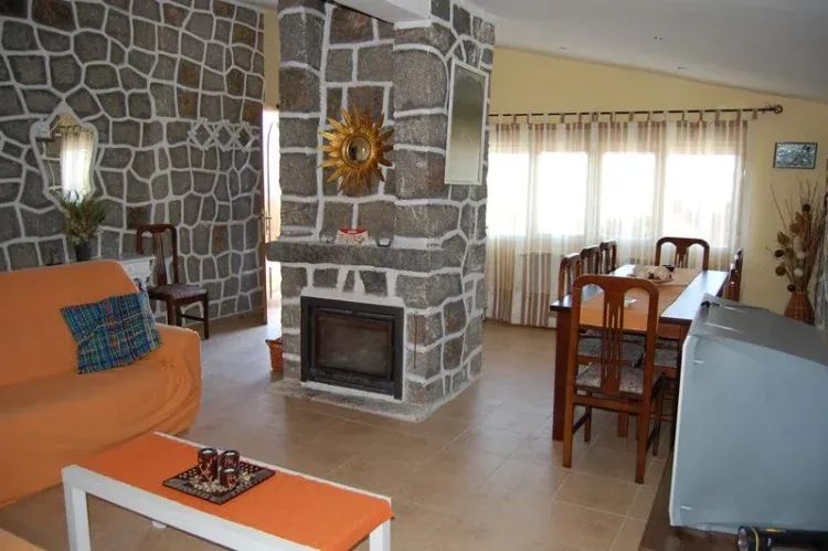 Imagen de Las dos estaciones: salón-comedor