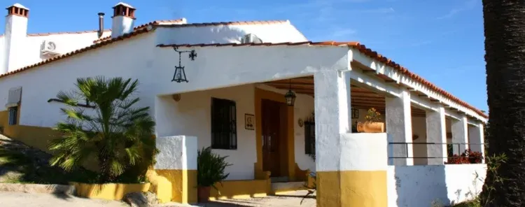 Imagen de Fachada Casa Grande-Casa Rural La Zafrilla-Jerez de los Caballeros.