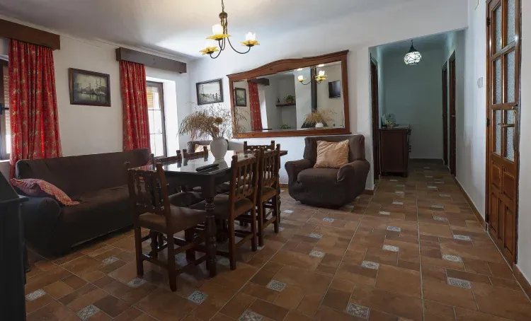 Imagen de Vista salón hacia interior