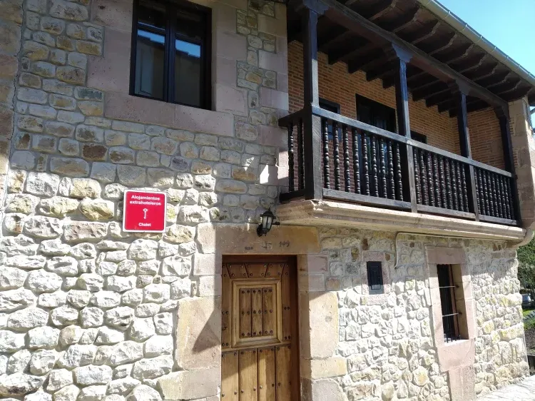 Imagen de Puerta La Casa de Manin