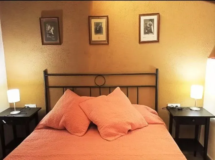 Imagen de habitación cama de matrimonio