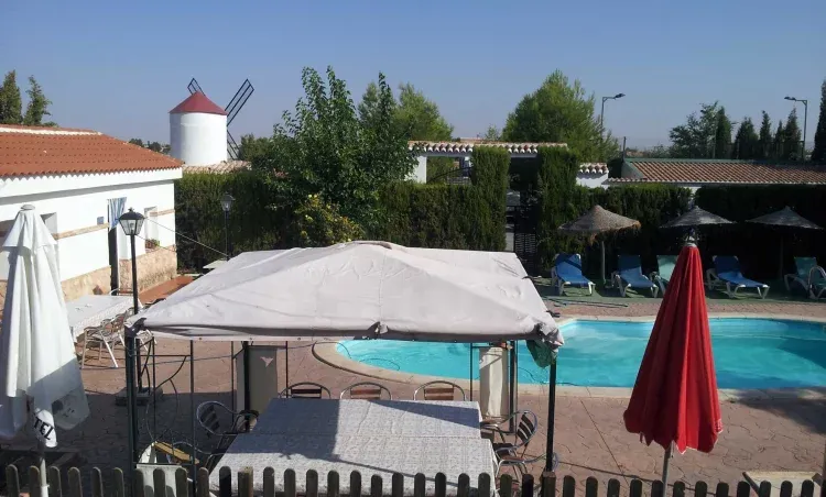 Imagen de Piscina privada en Casa Quijote.
