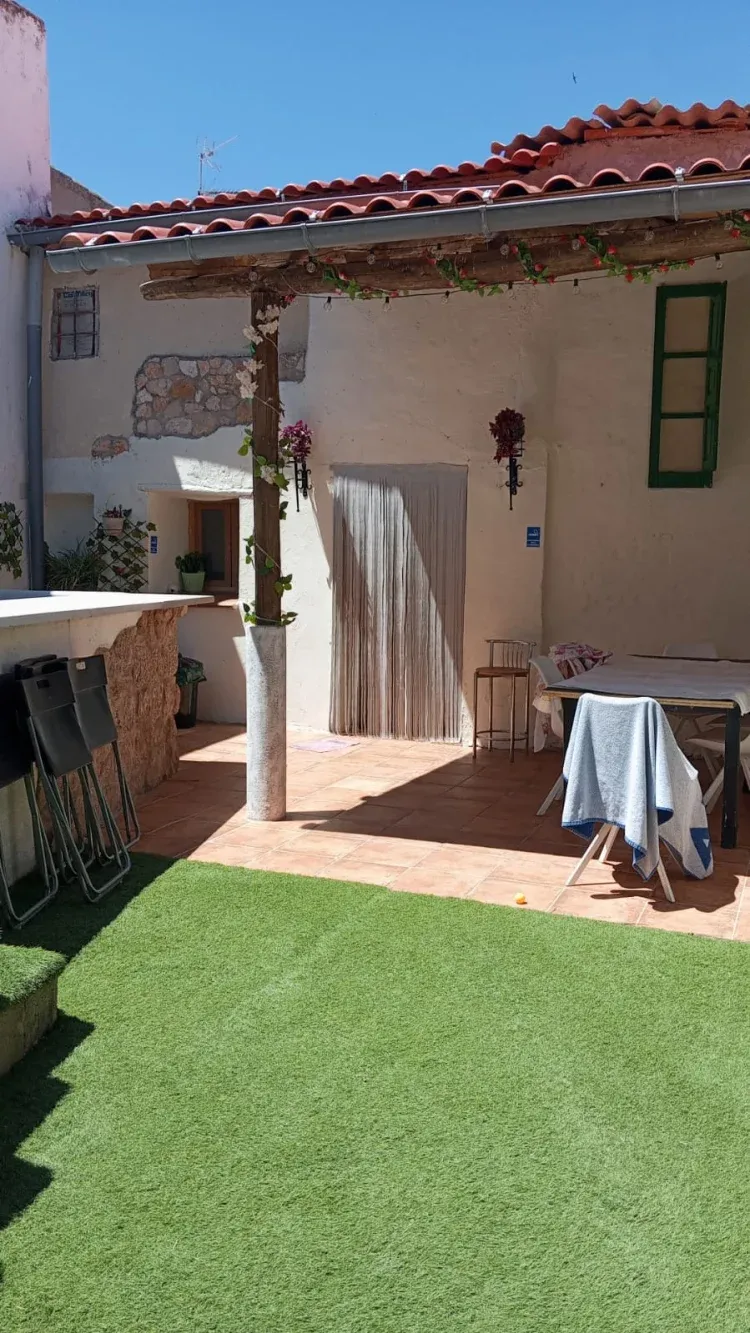 Imagen de Patio con piscina 