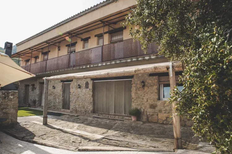 Imagen de fachada principal casa rural