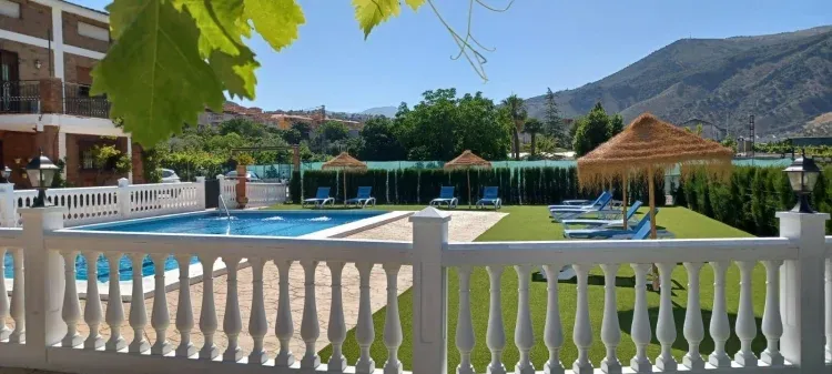 Imagen de zona de piscina