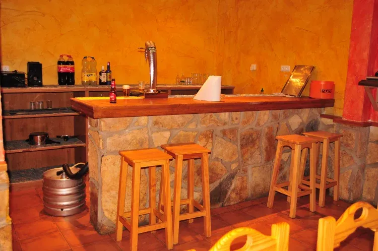Imagen de Barra de bar salón comedor.
