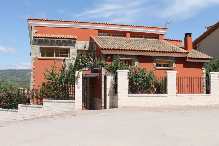 Imagen de Entrada a Casa Rural Lago Azul, Sacedón