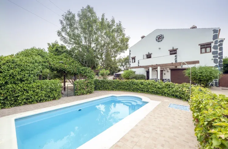 Imagen de VISTA DESDE LA PISCINA