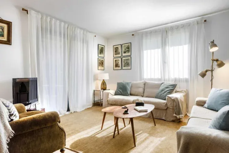 Imagen de Salón vista jardín