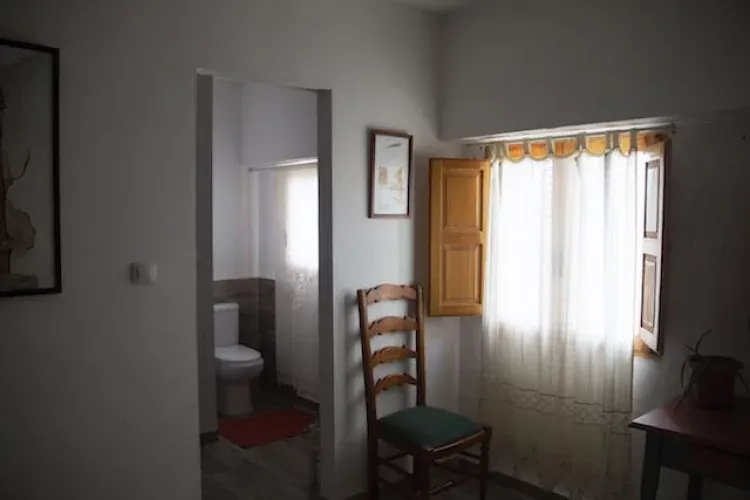 Imagen de Habitación doble con baño en suite-3