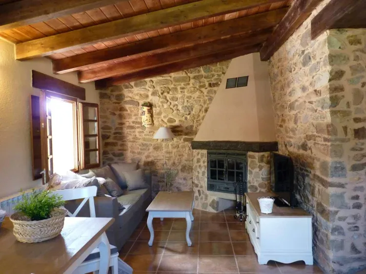 Imagen de Salón con chimenea