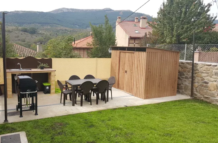 Imagen de Jardín con barbacoa