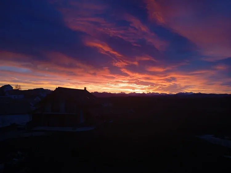 Imagen de Amanecer desde la casa