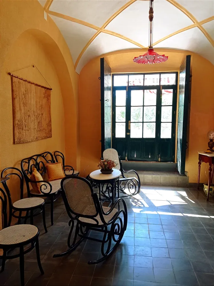 Imagen de zona estar con salida a patio 