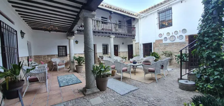 Imagen de Patio castellano empedrado