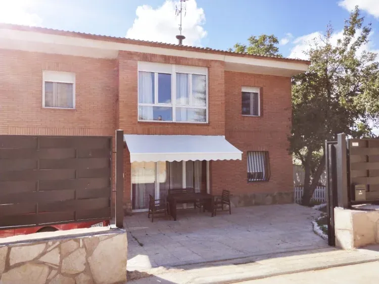 Imagen de fachada exterior delantera