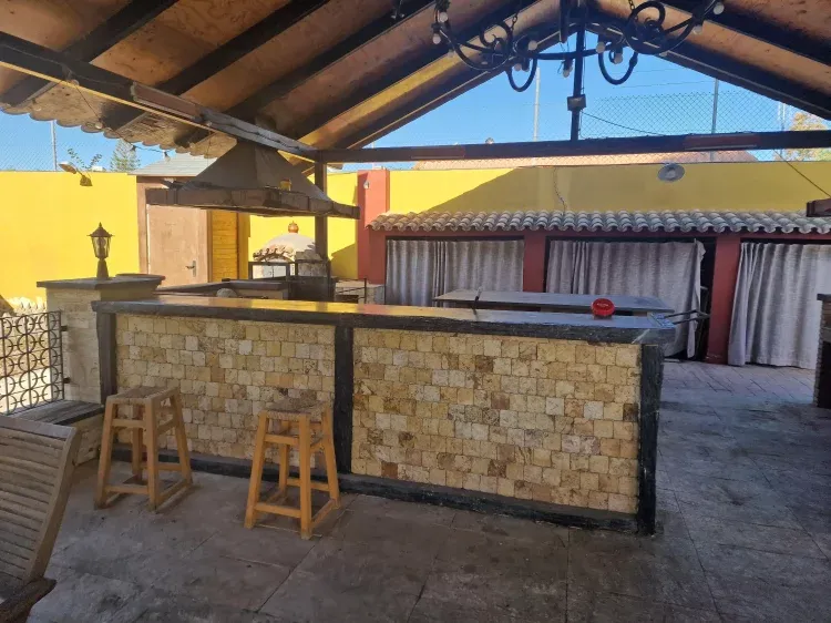 Imagen de Barra porche