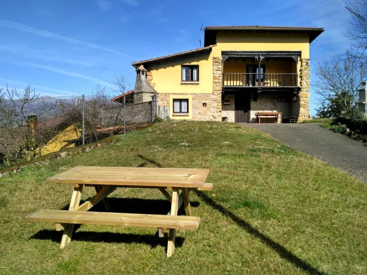 Imagen de Entrada Apartamentos La Corona