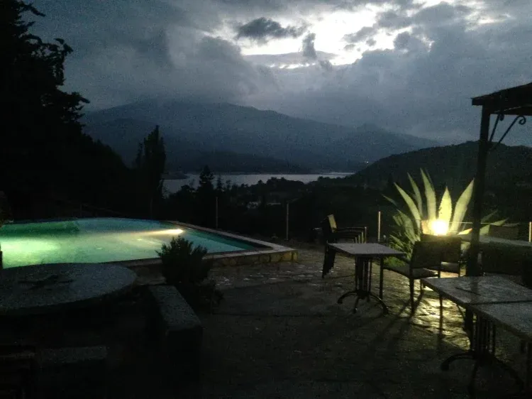 Imagen de Anochecer en otoño desde la casa
