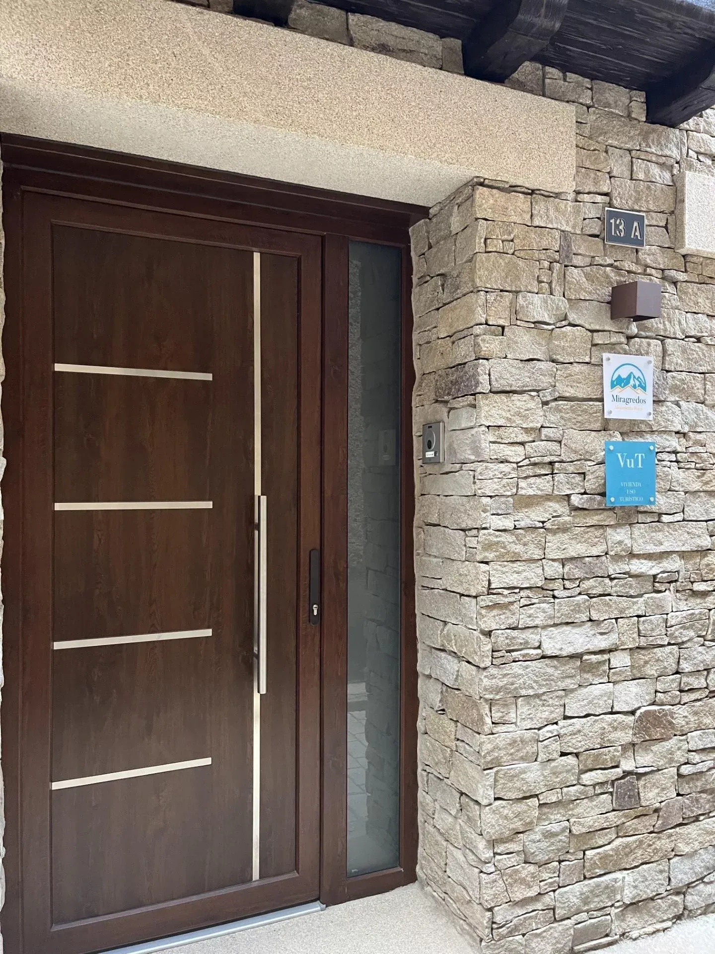 Imagen de PUERTA CASA