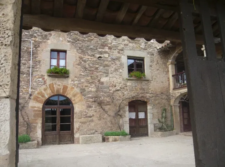 Imagen de Patio alojamientos La Cuina Vella y La Cort