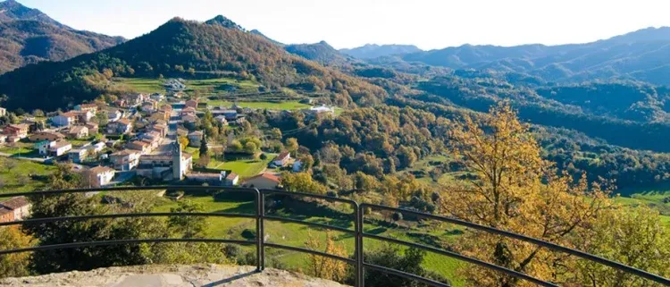 Imagen de vista delpueblo desde la casa