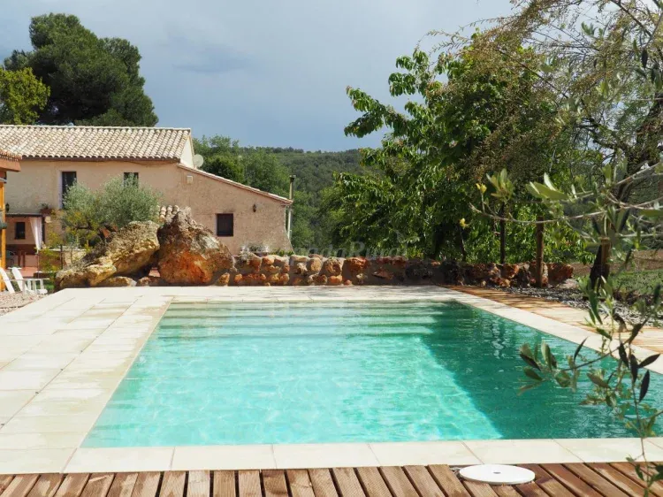 Imagen de Piscina Exterior de Masía Spa Can Pascol.