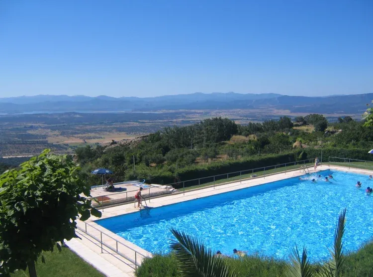 Imagen de Piscina Municipal de Cabezabellosa
