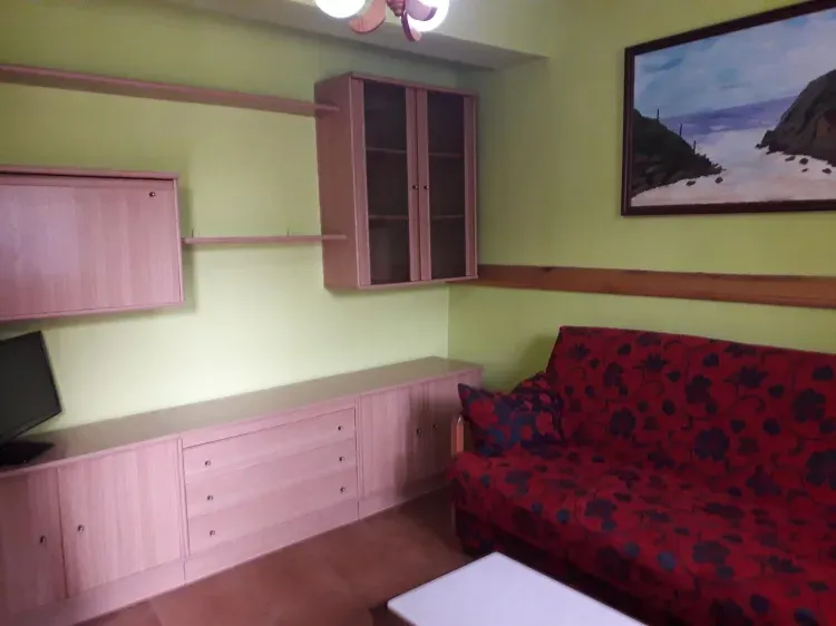 Imagen de Salón casa cuatro personas