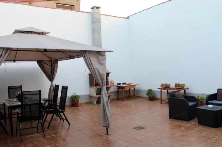Imagen de Patio con pergola 