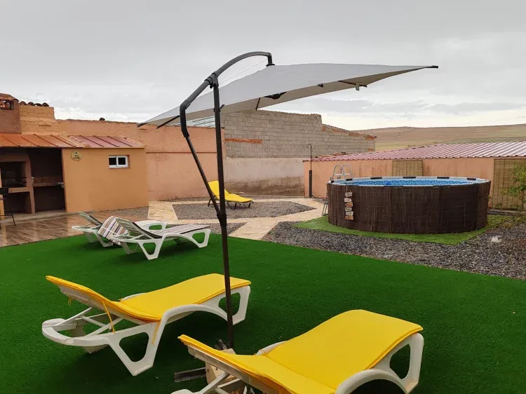 Imagen de Solarium jardín principal