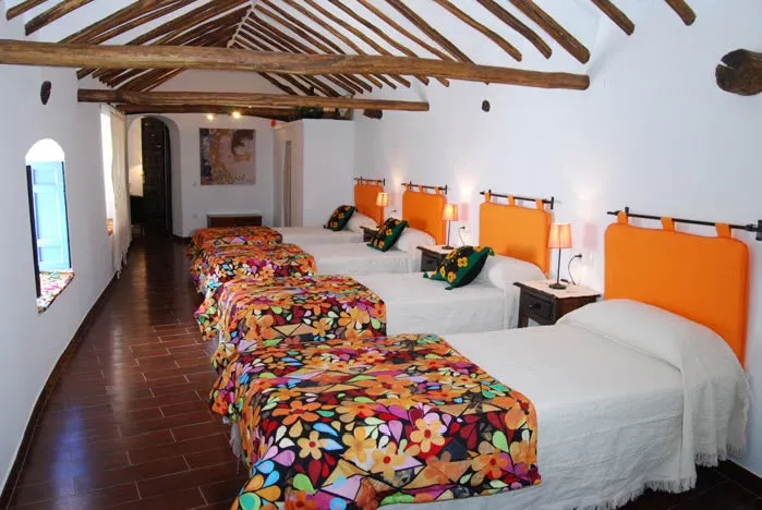 Imagen de Habitación años 50 con 4 camas