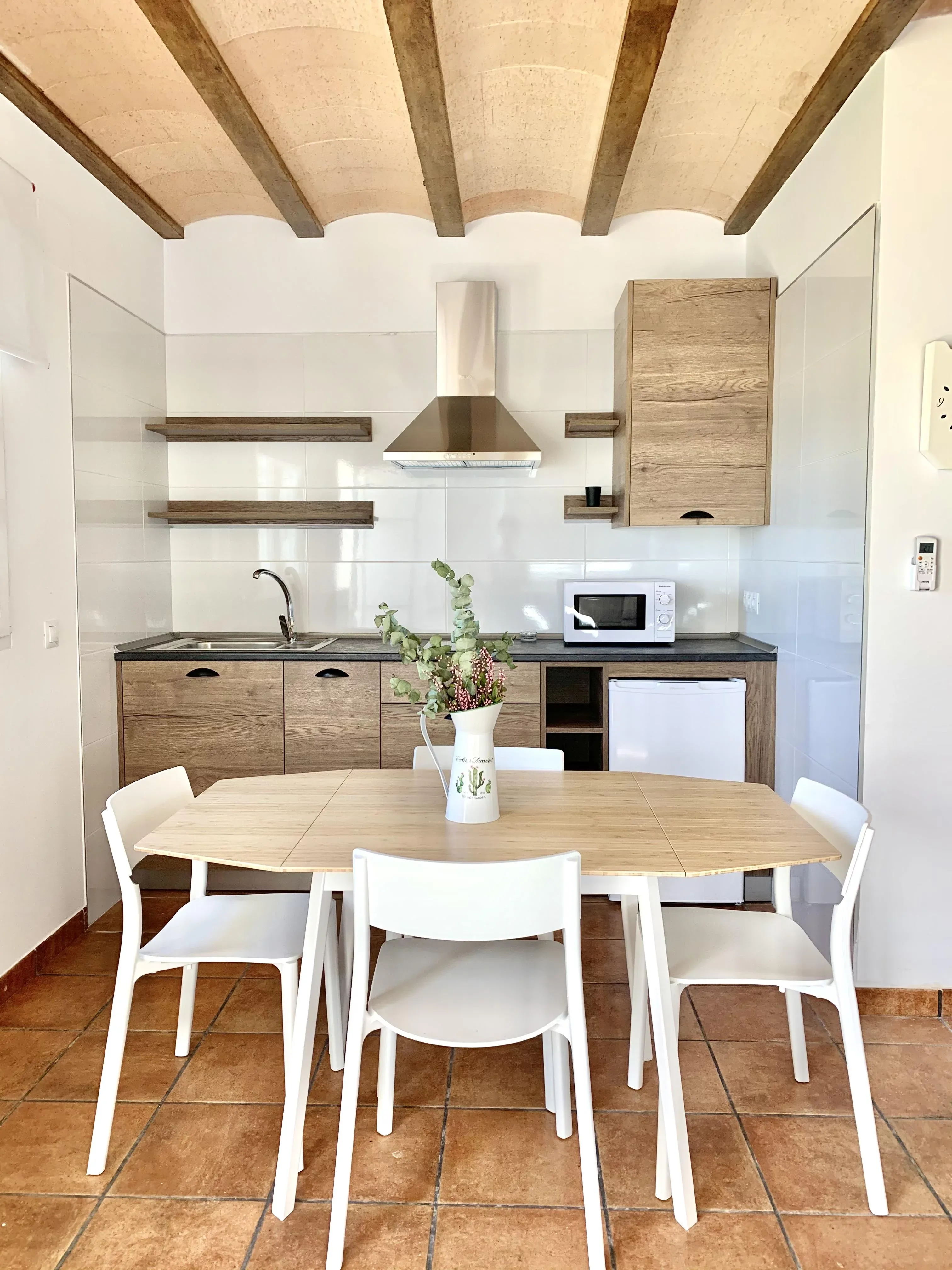 Imagen de Comedor casita 4
