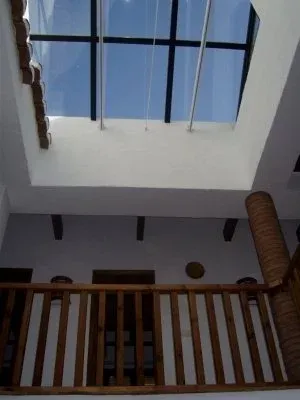 Imagen de Cúpula de cristal sobre el patio interior