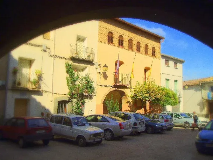 Imagen de Vistas exteriores de la plaza de tolva
