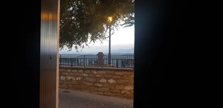 Imagen de Vista desde la casa hacia el mirador 