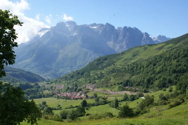 Imagen de Santa Marina de Valdeón. Verano