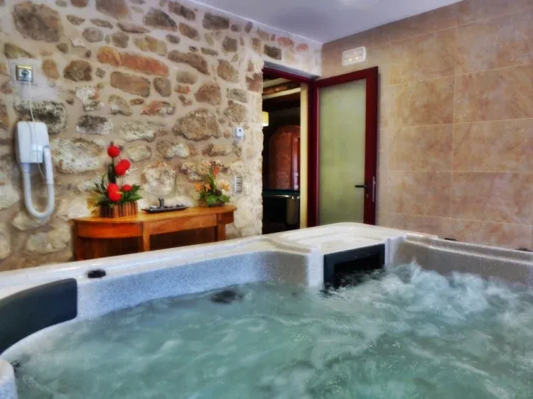 Imagen de Sala jacuzzi- Jacuzzi 