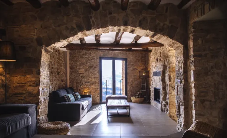 Imagen de Sala Olivera con chimenea