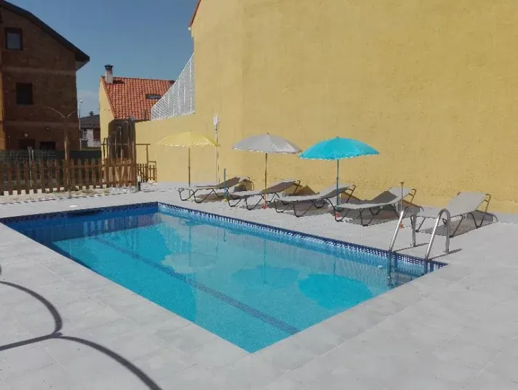 Imagen de Piscina alberche
