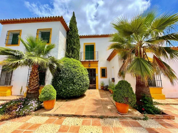 Imagen de Fachada Principal