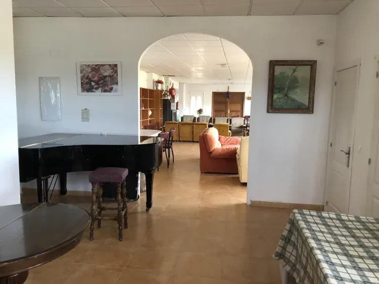 Imagen de Entrada a salón