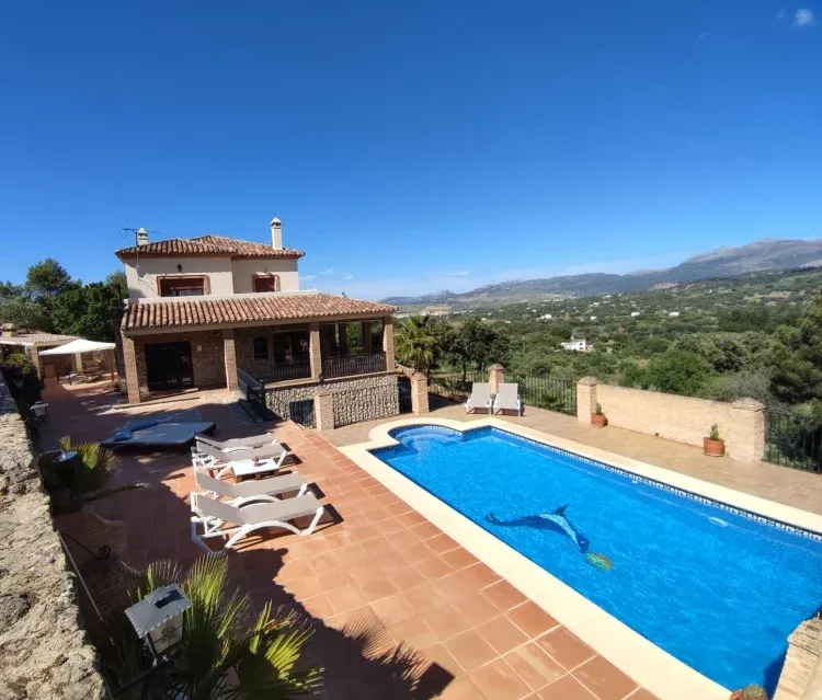 Imagen de Terraza solárium con vistas Parque Nacional Sierra de las Nieves