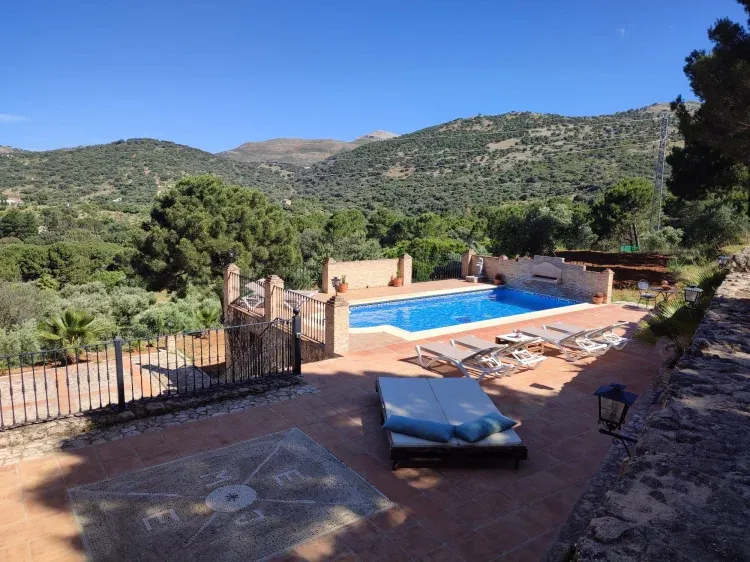 Imagen de Terraza con cama balinesa 