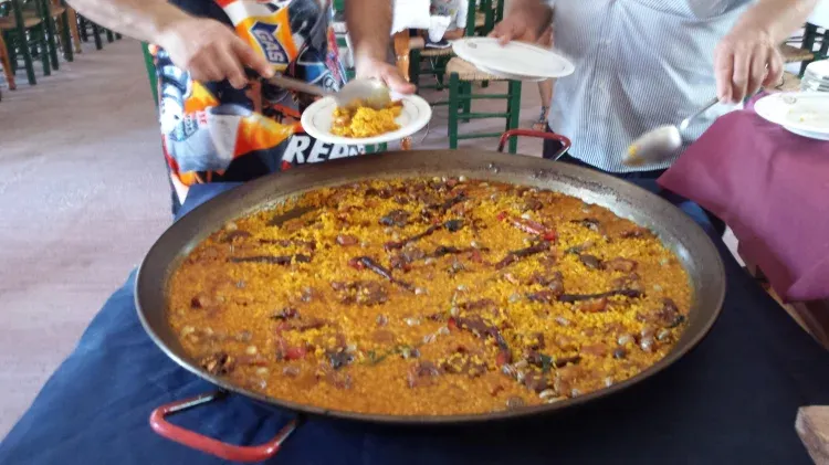 Imagen de paella de caracoles