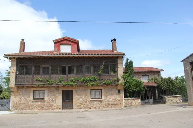 Imagen de Fachada principal casa Las Tuerces
