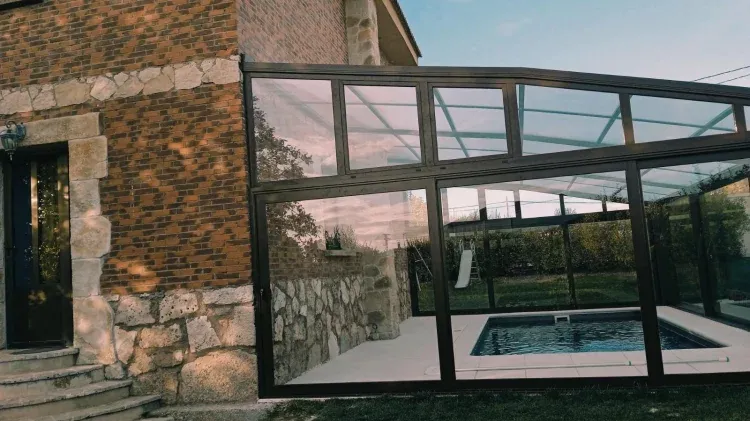 Imagen de piscina climatizada