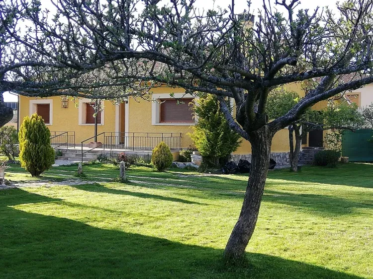 Imagen de Jardín y Exterior Chalet