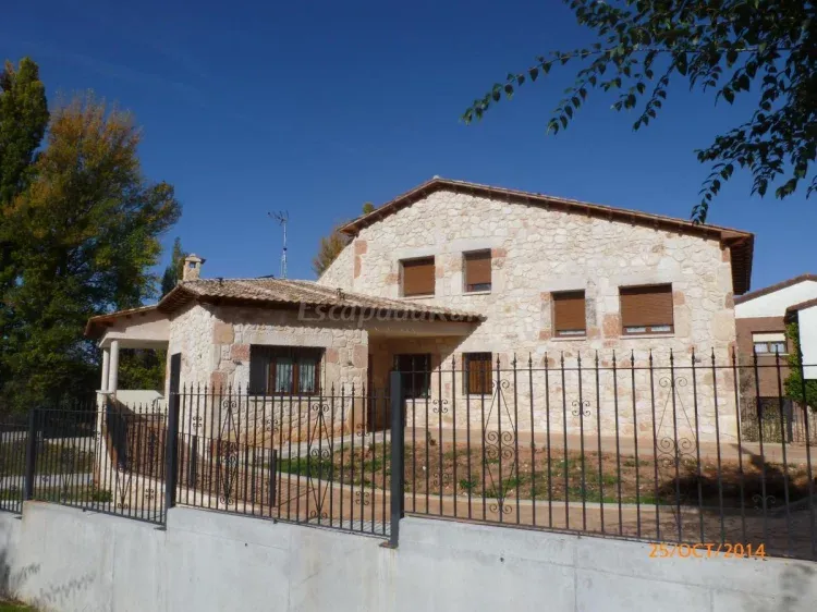 Imagen de Vista exterior acceso